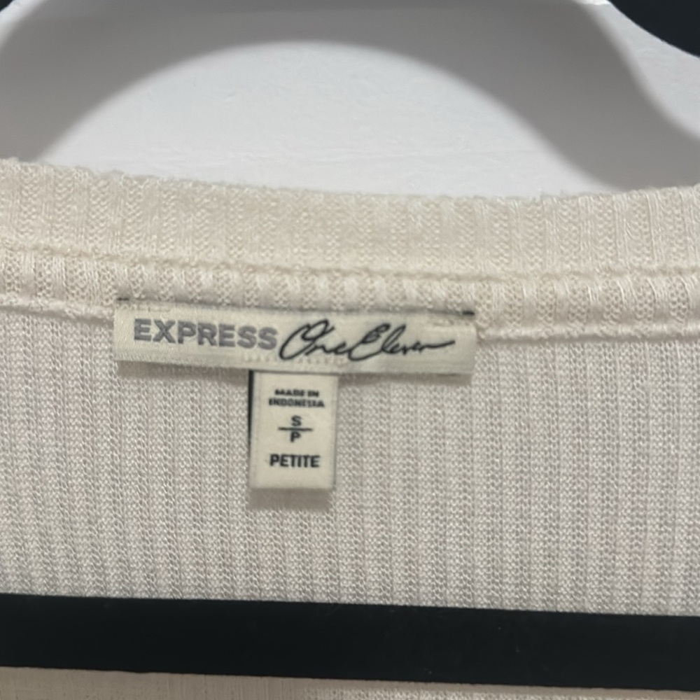 Express top - Picture 2 of 3